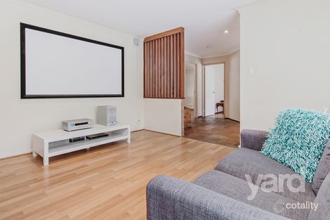 Property photo of 384 Hamilton Road Lake Coogee WA 6166