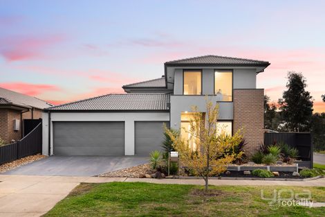 Property photo of 16 Ellscott Boulevard Mickleham VIC 3064