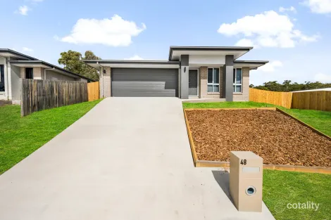 48 Fitzroy Ave, Clinton, QLD 4680