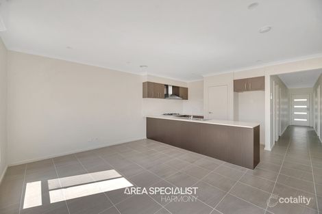 Property photo of 11 Winton Drive Fraser Rise VIC 3336