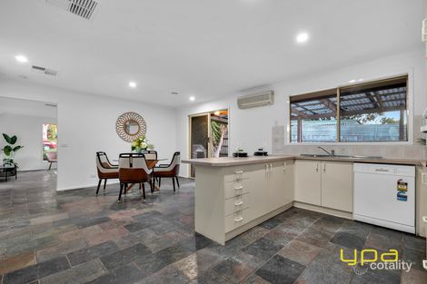Property photo of 1 Paramount Way Pakenham VIC 3810