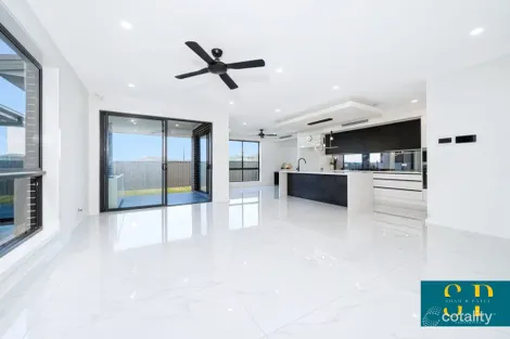 Property photo of 32 Lissanthe Street Marsden Park NSW 2765