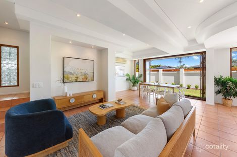 Property photo of 1 Bahia Court Broadbeach Waters QLD 4218