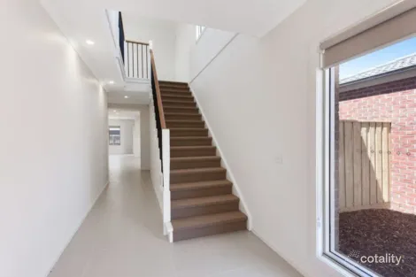 Property photo of 9 Squadron Road Point Cook VIC 3030