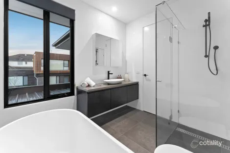Property photo of 5 Linford Close Donvale VIC 3111