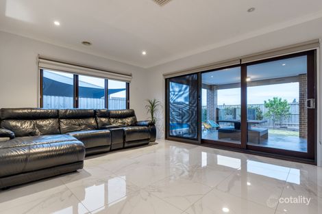 Property photo of 41 Whiteleaf Drive Mickleham VIC 3064