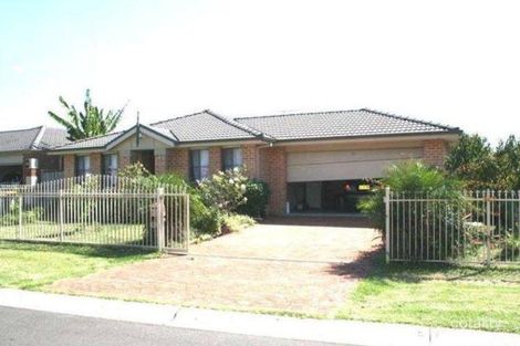 3 Orchard Gr, Oakhurst, NSW 2761