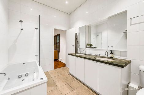 Property photo of 28 Ercildoune Street Caulfield North VIC 3161