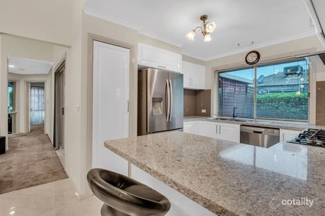 Property photo of 22 Matthews Crescent Roxburgh Park VIC 3064