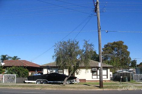 399 Hamilton Rd, Fairfield West, NSW 2165