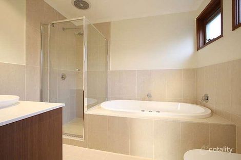 Property photo of 10 Aztec Court Wheelers Hill VIC 3150