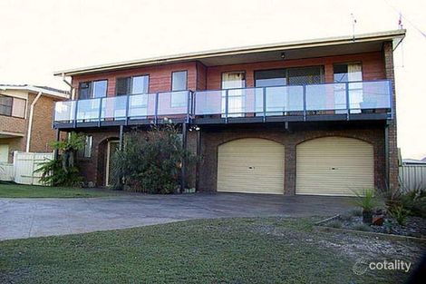 225 Beach St, Harrington, NSW 2427