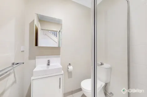 Property photo of 2/14 Mill Road Oakleigh VIC 3166