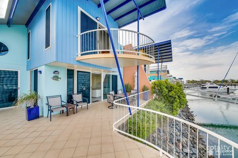 Property photo of 9 Bayside Way Rosslyn QLD 4703