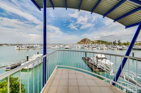 Property photo of 9 Bayside Way Rosslyn QLD 4703