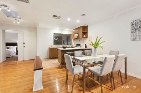 Property photo of 2/24 Rattray Road Montmorency VIC 3094