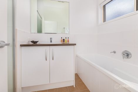 Property photo of 1 Melia Court Eatons Hill QLD 4037