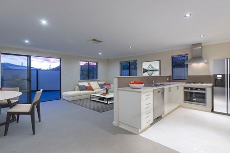 2/3 Elward Pl, Balga, WA 6061