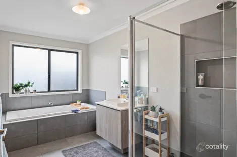 Property photo of 34 Rowe Street Mansfield VIC 3722