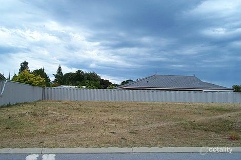 Property photo of 2 Coran Gardens Warnbro WA 6169