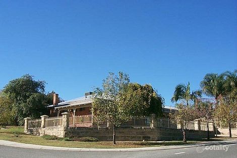 305 Summerlakes Pde, Ballajura, WA 6066