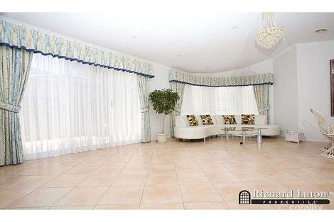 Property photo of 18 Bunduluk Crescent Ngunnawal ACT 2913