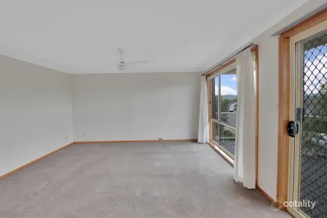 Property photo of 69 Newing Circuit Kiama Downs NSW 2533