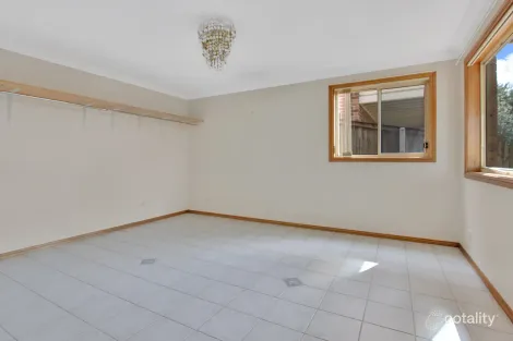 Property photo of 69 Newing Circuit Kiama Downs NSW 2533