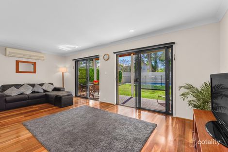 Property photo of 18 Hall Street Sherwood QLD 4075