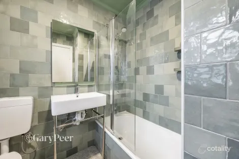 Property photo of 10/70 Carlisle Street St Kilda VIC 3182