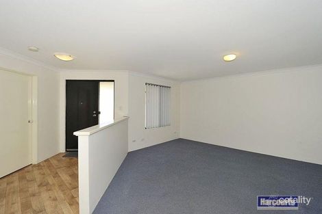 Property photo of 65 Pebble Beach Boulevard Meadow Springs WA 6210