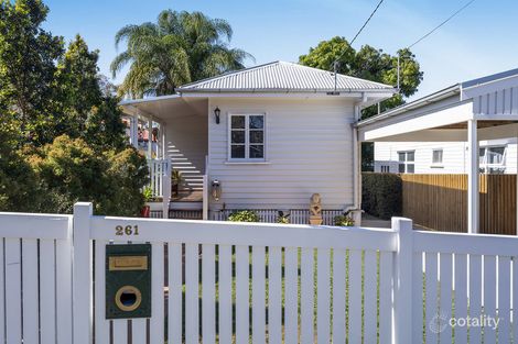 Property photo of 261 Brighton Road Sandgate QLD 4017