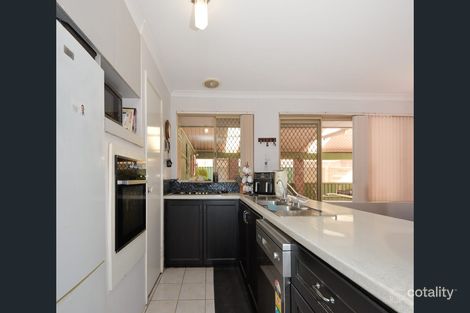 Property photo of 3 Chusan Court Warnbro WA 6169