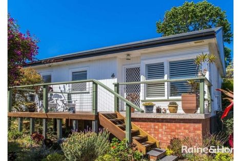 4 Albert St, Tingira Heights, NSW 2290