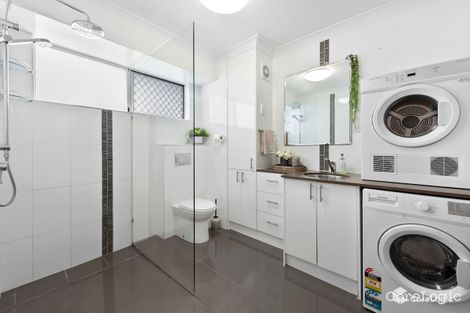 Property photo of 1/104 Henderson Street Bulimba QLD 4171