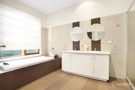 Property photo of 11 King Street Essendon VIC 3040