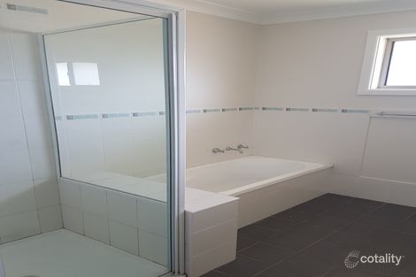 Property photo of 2 Currawong Place Inverell NSW 2360