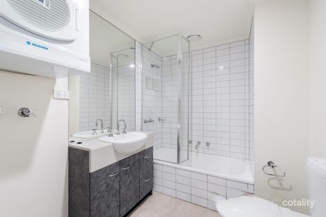 Property photo of 403/118 Dudley Street West Melbourne VIC 3003