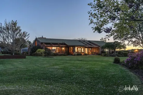 11 James St, Forth, TAS 7310