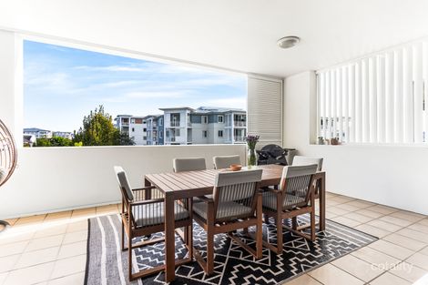 Property photo of 401/15-17 Peninsula Drive Breakfast Point NSW 2137