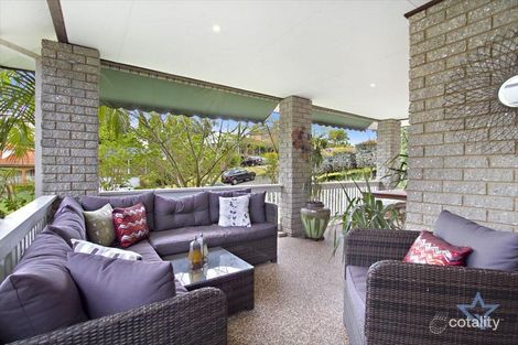 Property photo of 15 Panaview Crescent North Rocks NSW 2151