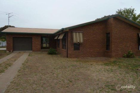 34 Farm St, Boorowa, NSW 2586