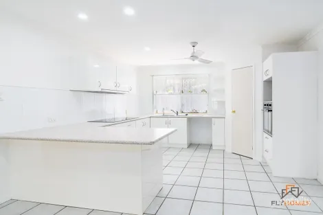 Property photo of 8 Chapple Place Forest Lake QLD 4078