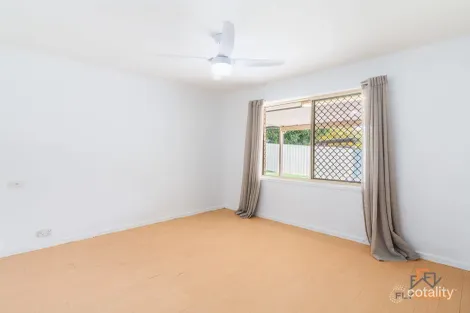 Property photo of 8 Chapple Place Forest Lake QLD 4078