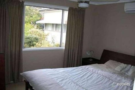 Property photo of 142 Morehead Avenue Norman Park QLD 4170