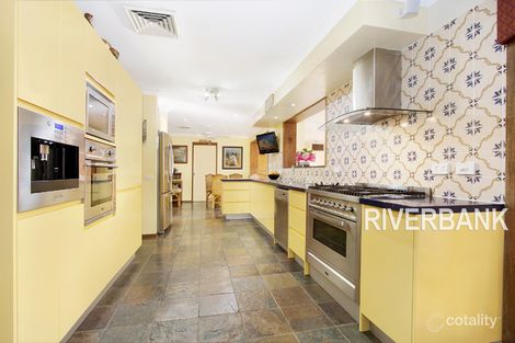Property photo of 7 Lozano Place Bossley Park NSW 2176