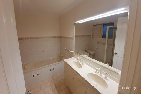 Property photo of 34 Geraldton Drive Redhead NSW 2290