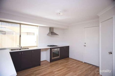 Property photo of 9 Fulmar Way Seville Grove WA 6112