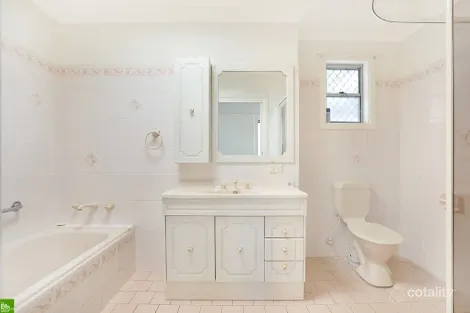 Property photo of 20 Cullen Street Unanderra NSW 2526