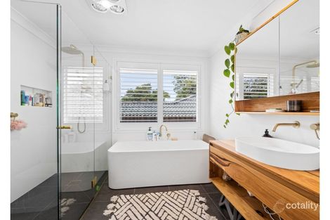 Property photo of 46 Woolmers Crescent Mardi NSW 2259